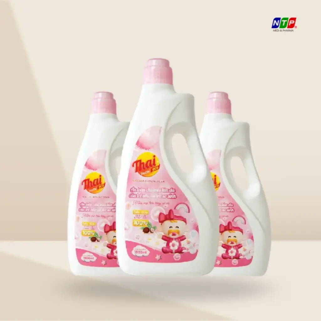 Nước giặt trẻ em ThaiEco (Hồng) - Can 1.800ml